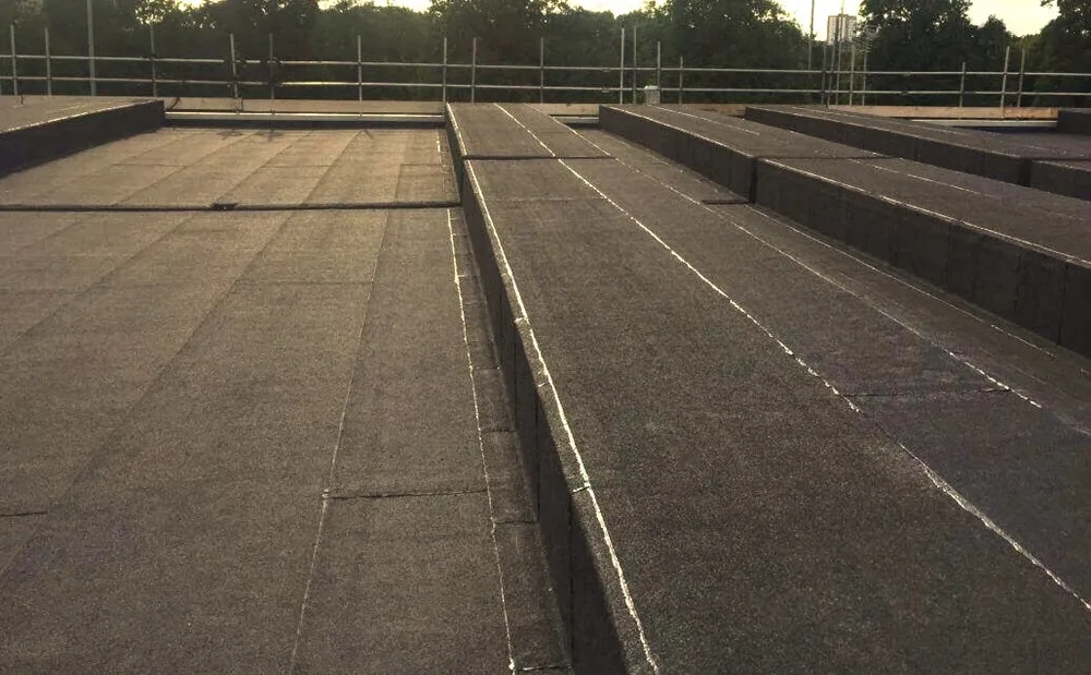 Commercial felt flat roofing
